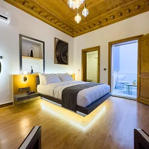 Elmira Pera & - Special Class Hotel